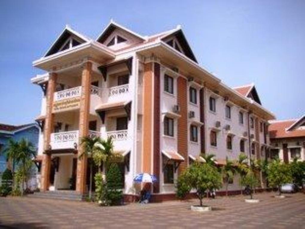 באטאמבנג Victoria Hotel מראה חיצוני תמונה